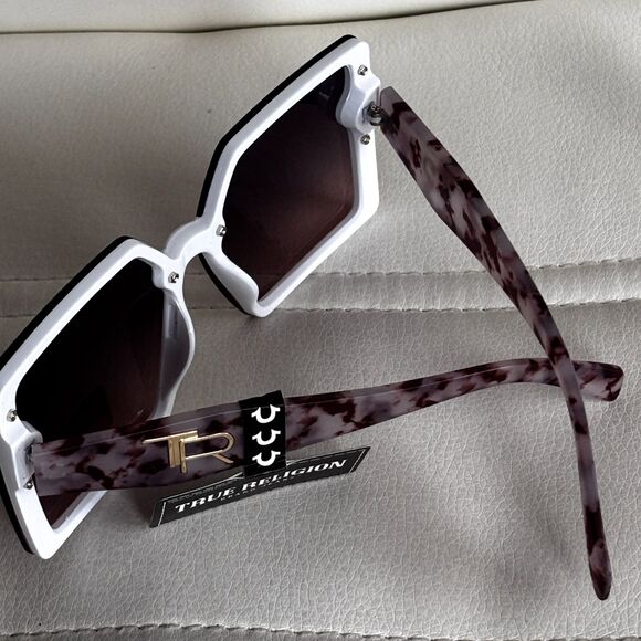 True Religion Women’s Oversized Square Sunglasses 100% UV Marble Pattern Arms